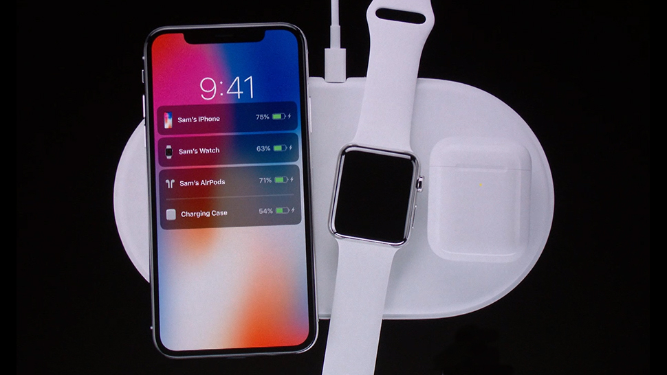 Bežni punjači - Apple iPhone, Apple Watch i Apple AirPods slušalice na bežičnom punjaču
